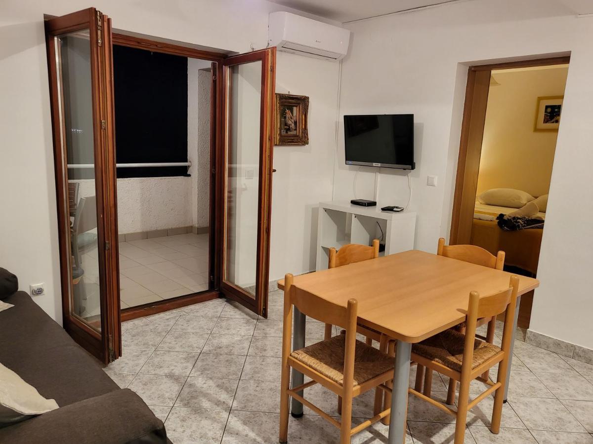 Sea&Sun Apartamento Turanj Exterior foto